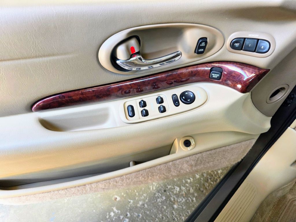 2004 Buick LeSabre Image 10