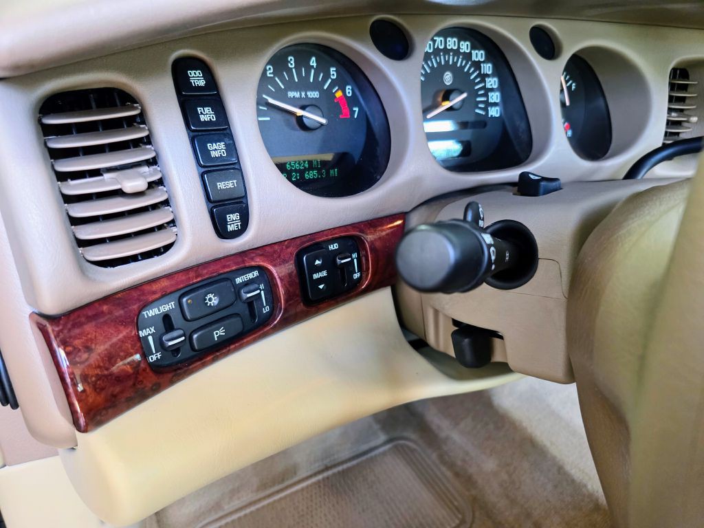 2004 Buick LeSabre Image 11
