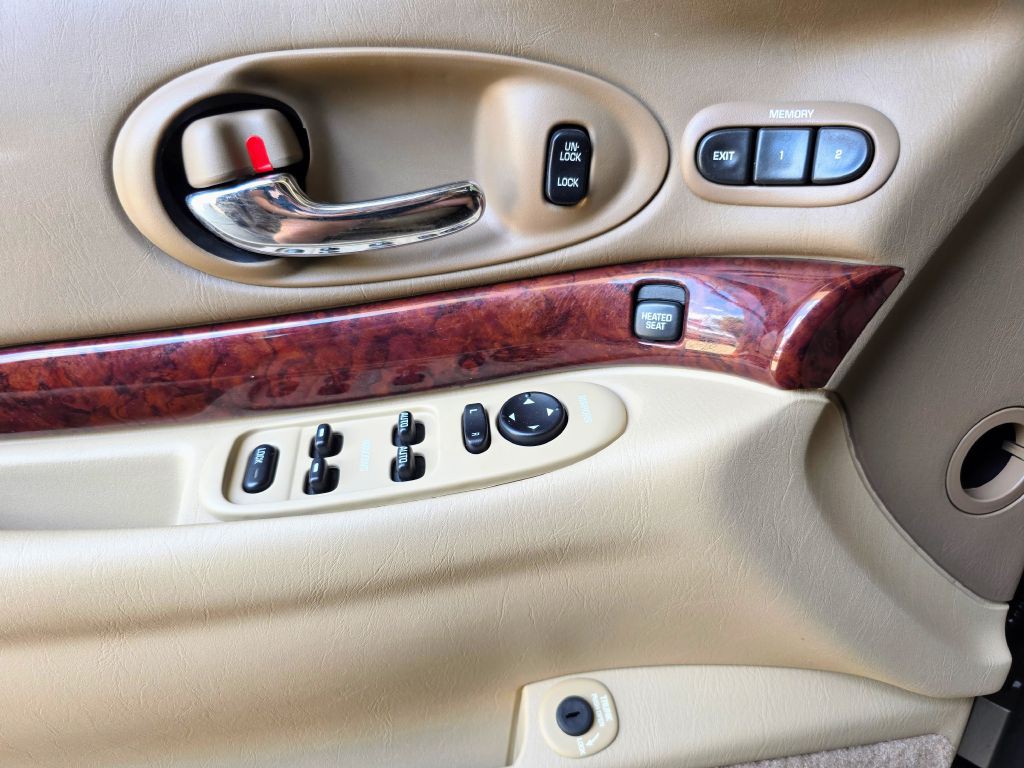 2004 Buick LeSabre Image 21