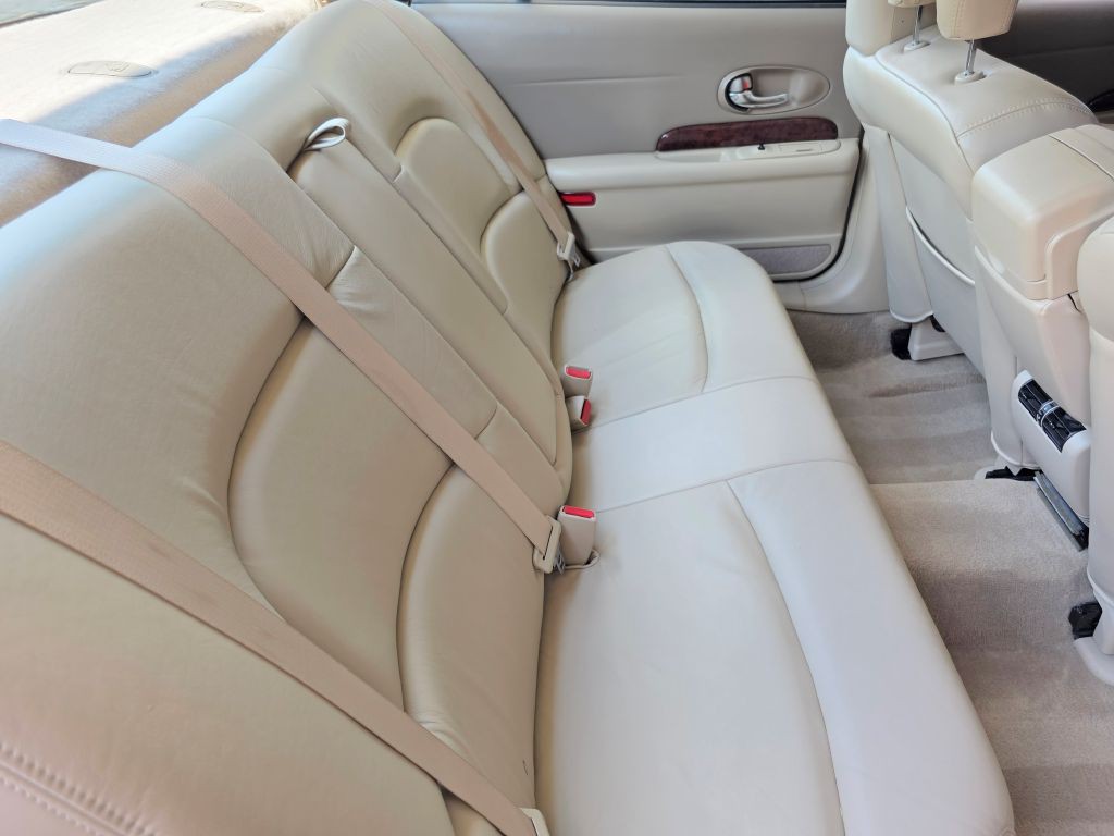 2004 Buick LeSabre Image 26