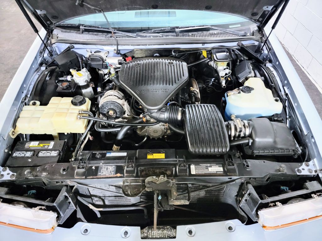 1994 Buick Roadmaster Image 6