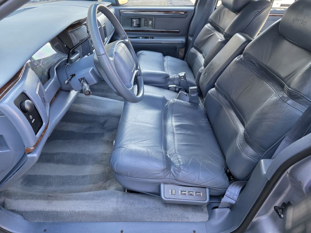 1994 Buick Roadmaster Image 8
