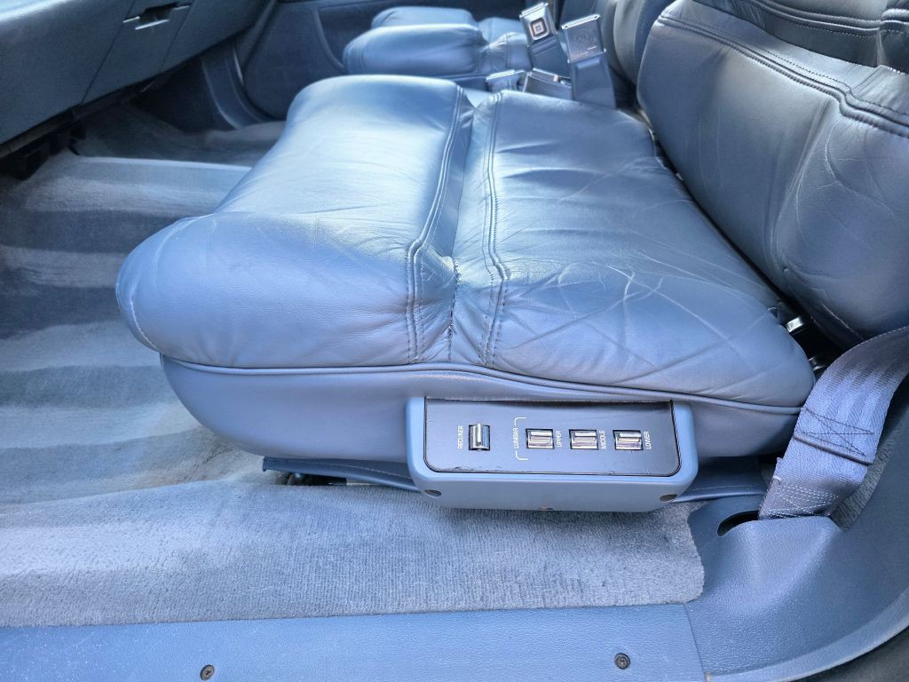 1994 Buick Roadmaster Image 9
