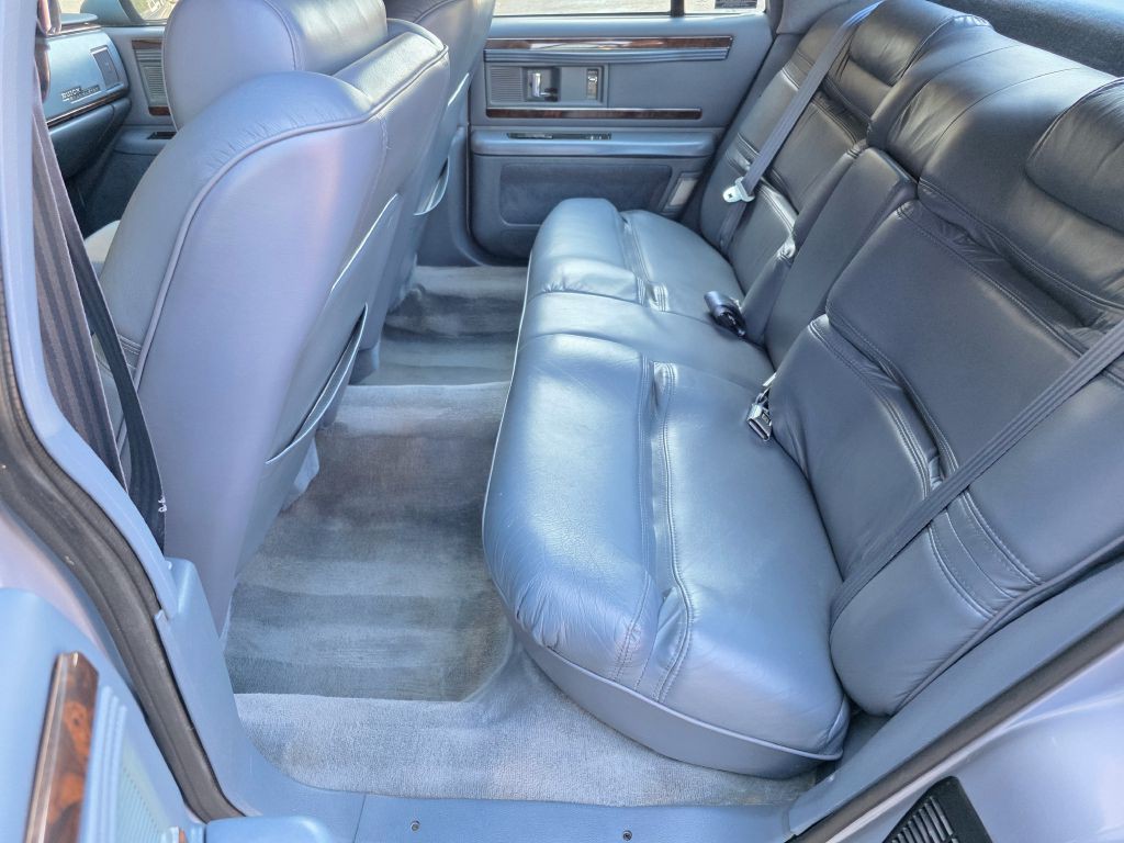 1994 Buick Roadmaster Image 18
