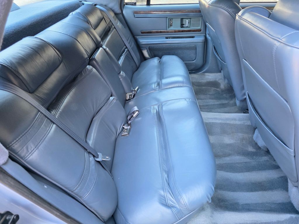 1994 Buick Roadmaster Image 20