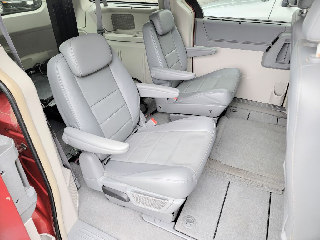 2008 Dodge Grand Caravan Image 6