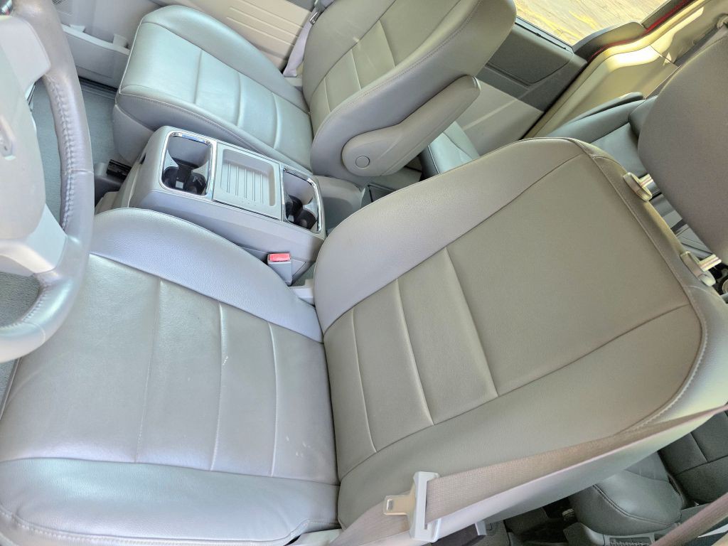 2008 Dodge Grand Caravan Image 33