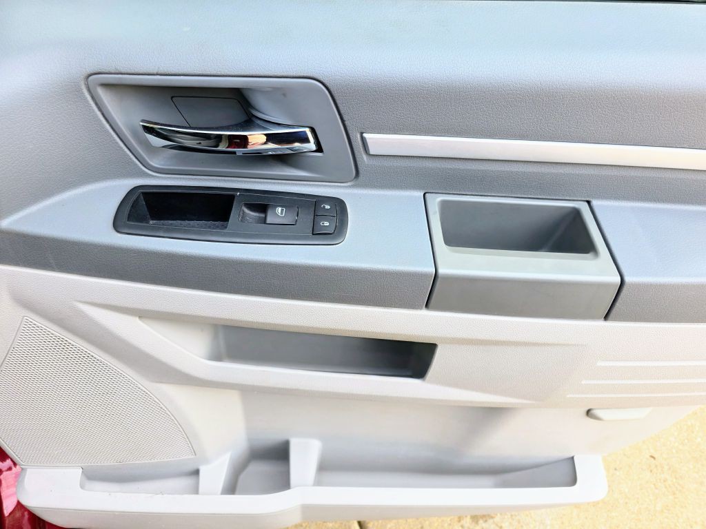 2008 Dodge Grand Caravan Image 40