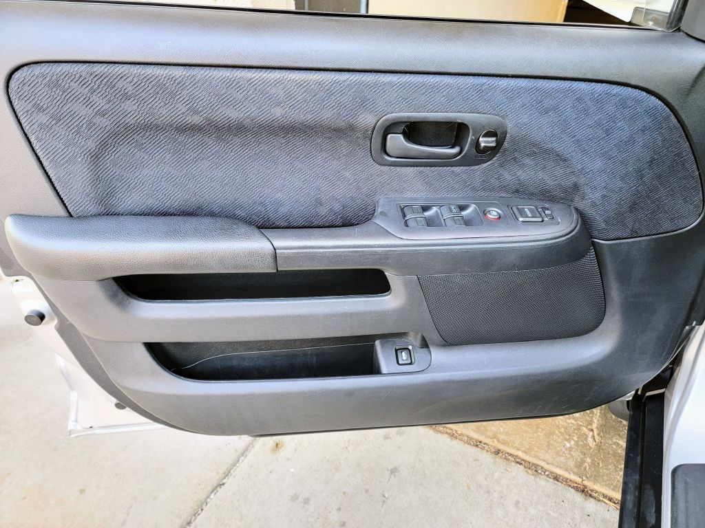 2005 Honda CR-V Image 10
