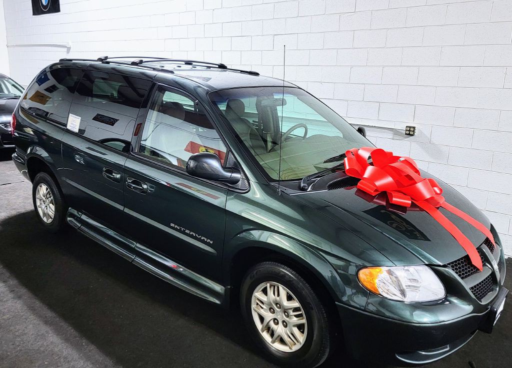 2001 Dodge Grand Caravan Image 4