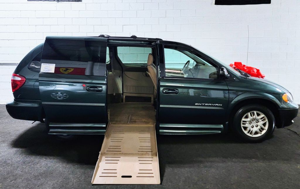 2001 Dodge Grand Caravan Image 19