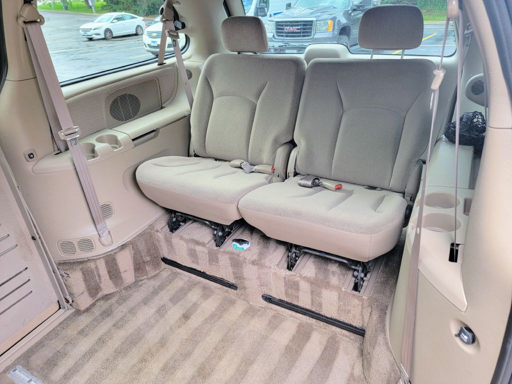 2001 Dodge Grand Caravan Image 23