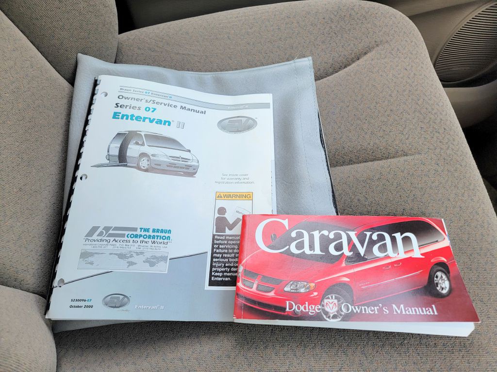 2001 Dodge Grand Caravan Image 33