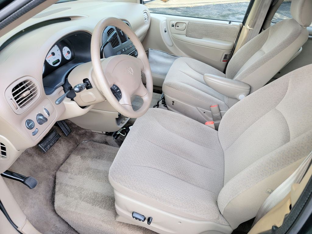 2001 Dodge Grand Caravan Image 36