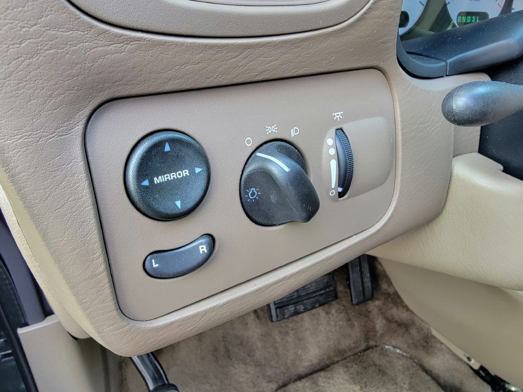 2001 Dodge Grand Caravan Image 38