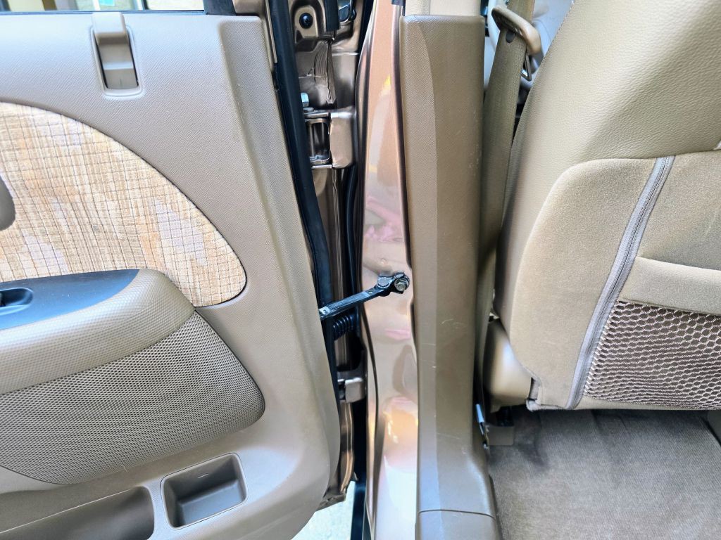 2002 Honda CR-V Image 25