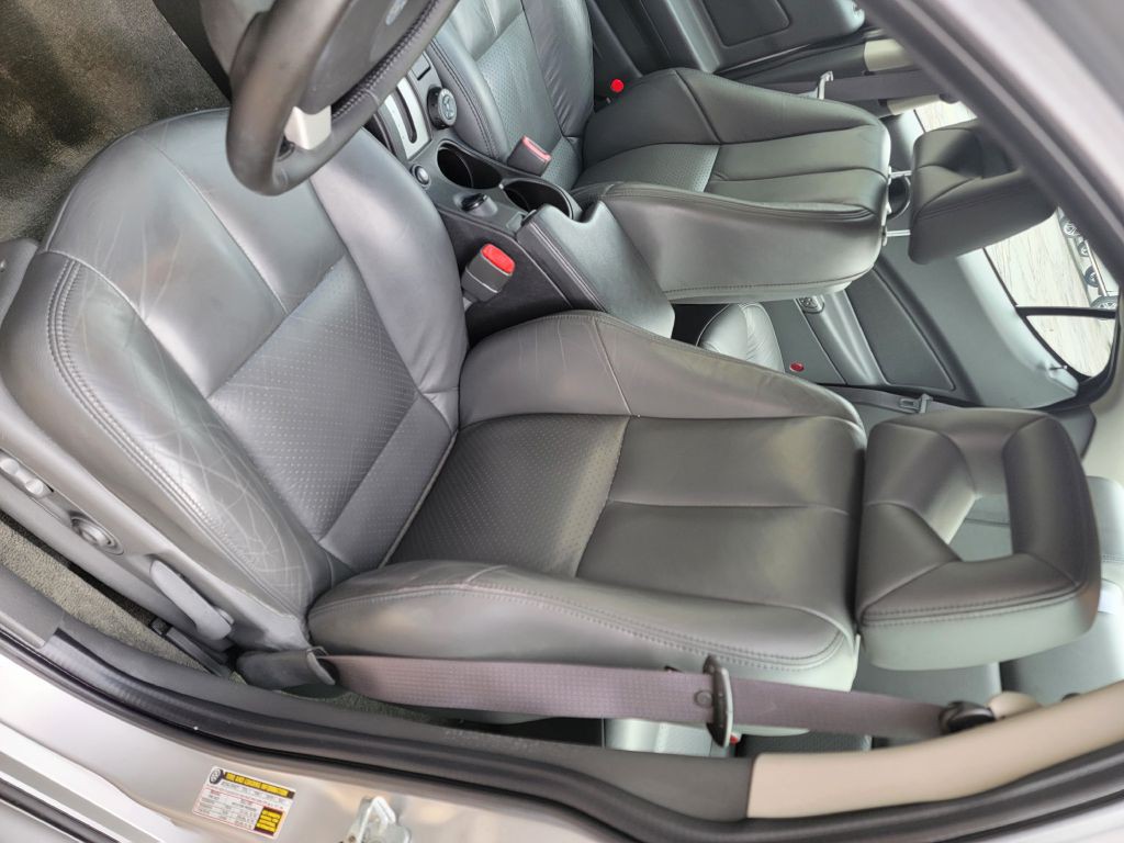 2005 Pontiac Grand Prix Image 9