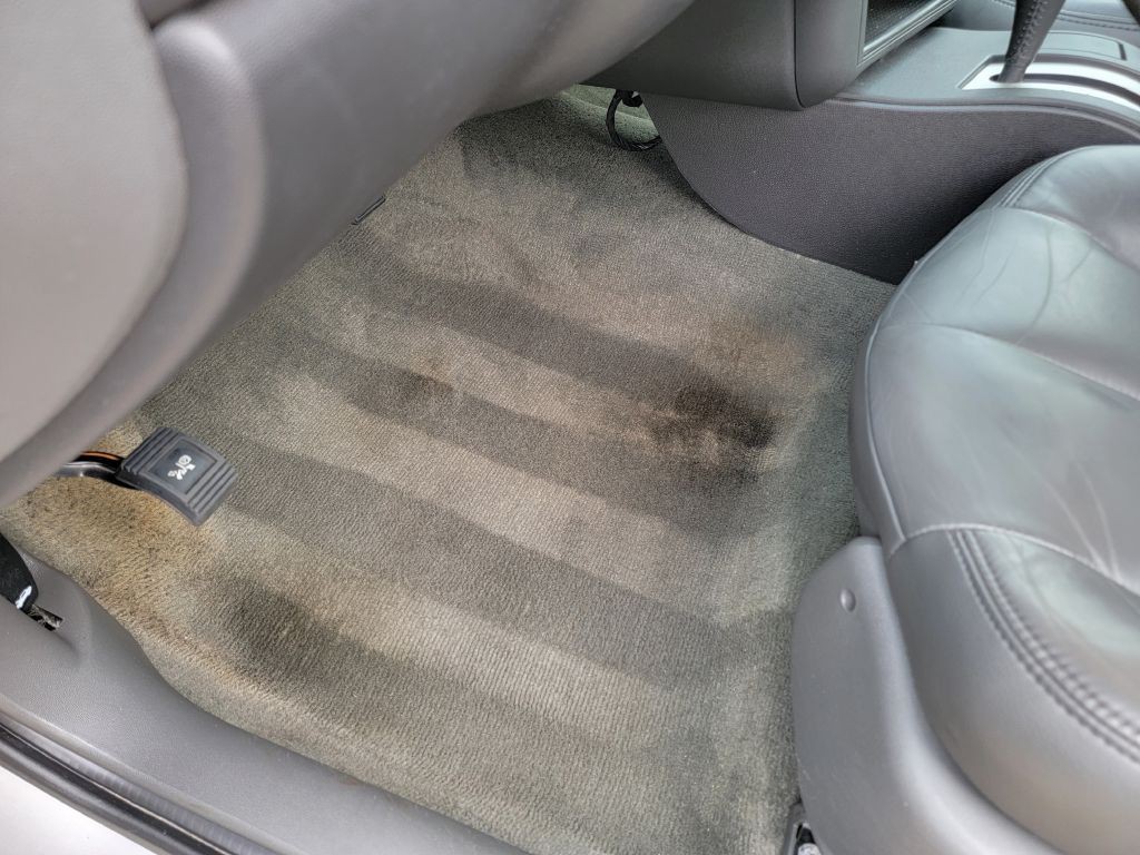 2005 Pontiac Grand Prix Image 10
