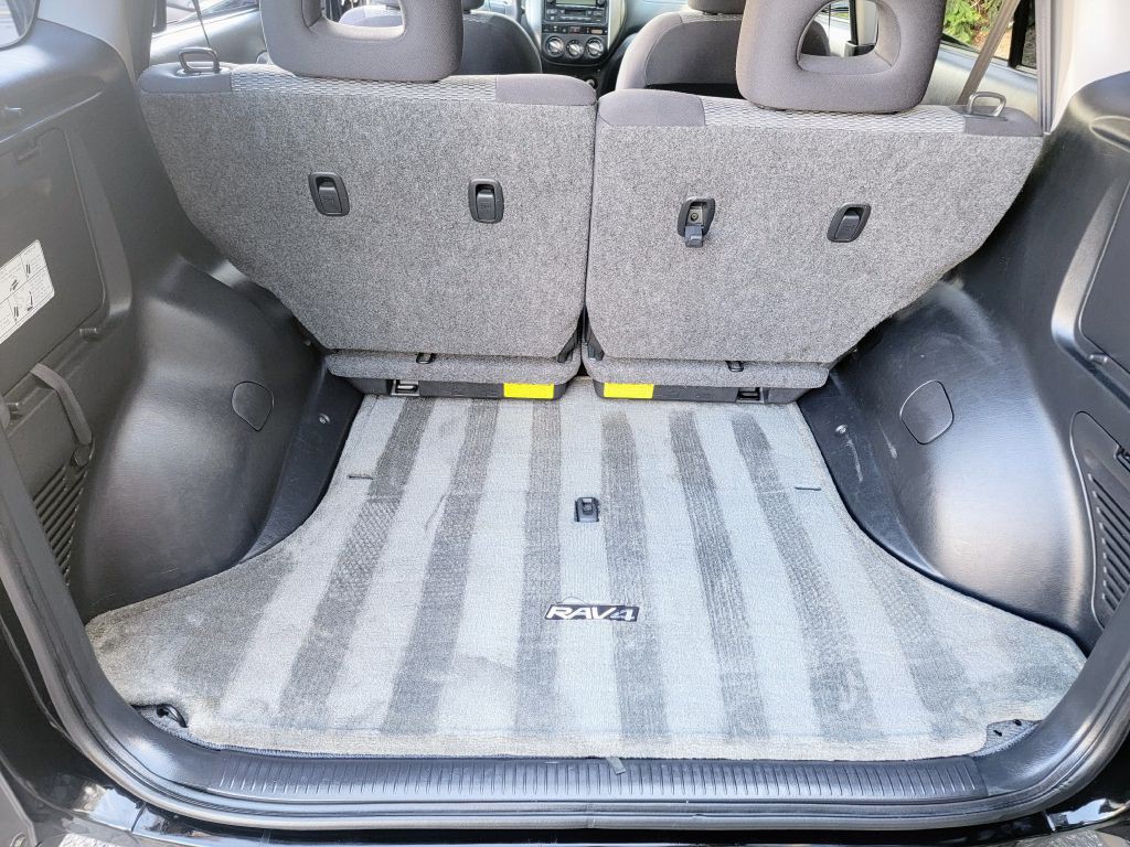 2005 Toyota Rav4 Image 2