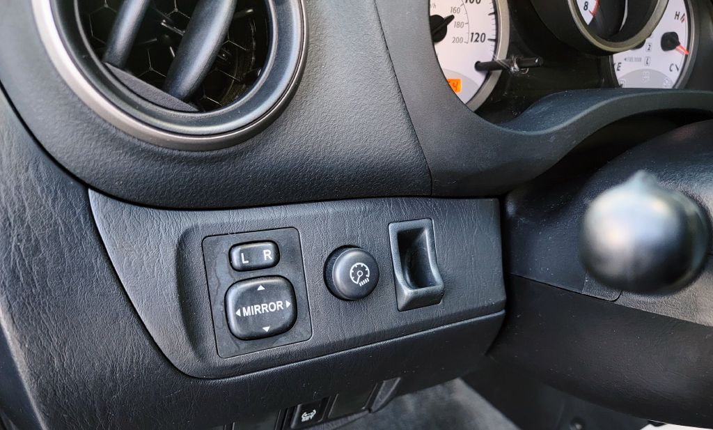 2005 Toyota Rav4 Image 14
