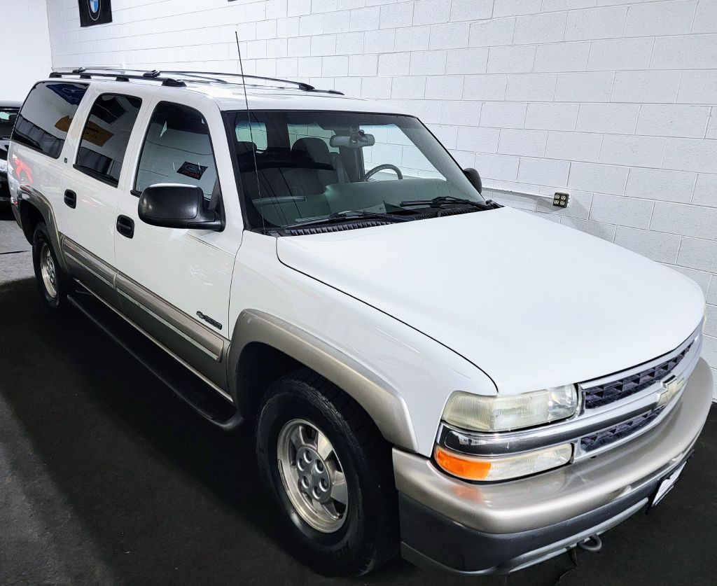2000 Chevrolet Suburban Image 8