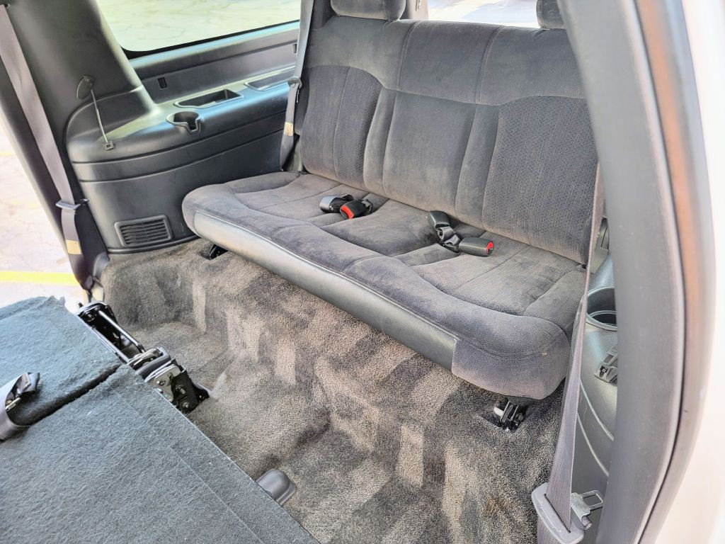 2000 Chevrolet Suburban Image 37