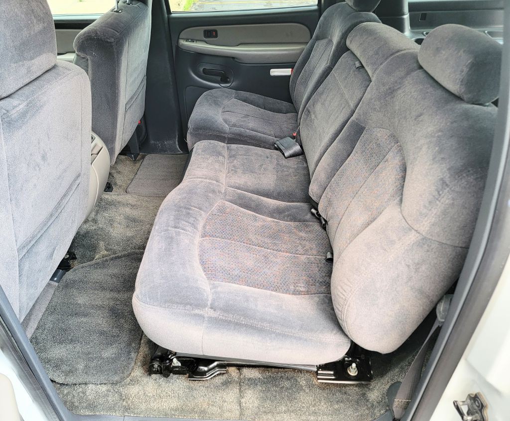 2000 Chevrolet Suburban Image 42