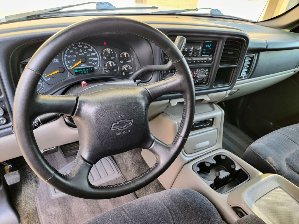 2000 Chevrolet Suburban Image 78