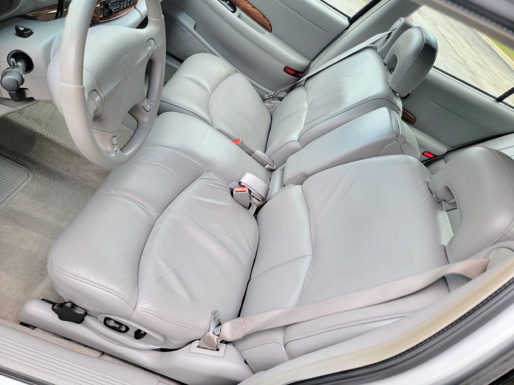 2000 Buick LeSabre Image 27