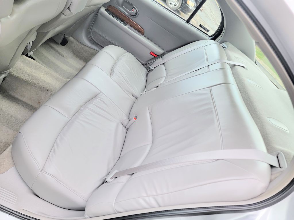 2000 Buick LeSabre Image 35