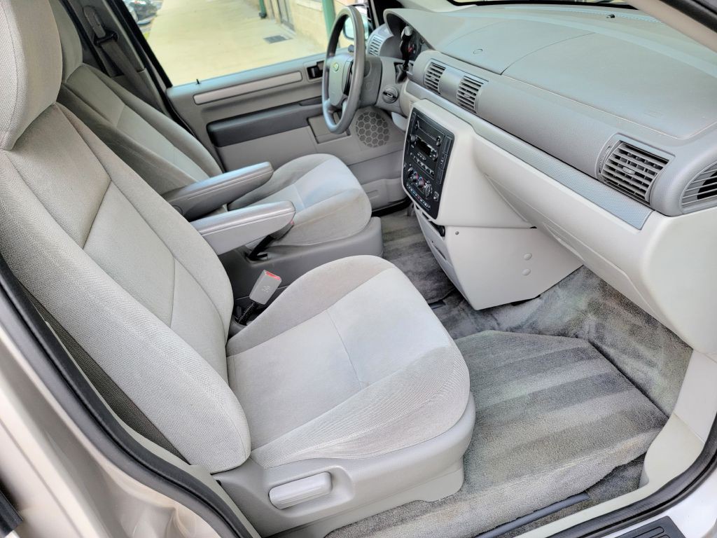 2006 Ford Freestar Image 20