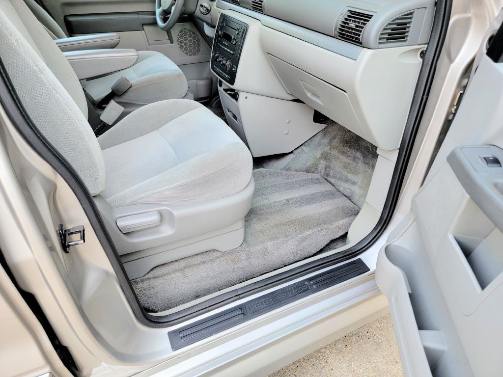 2006 Ford Freestar Image 22