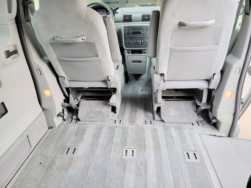2006 Ford Freestar Image 33