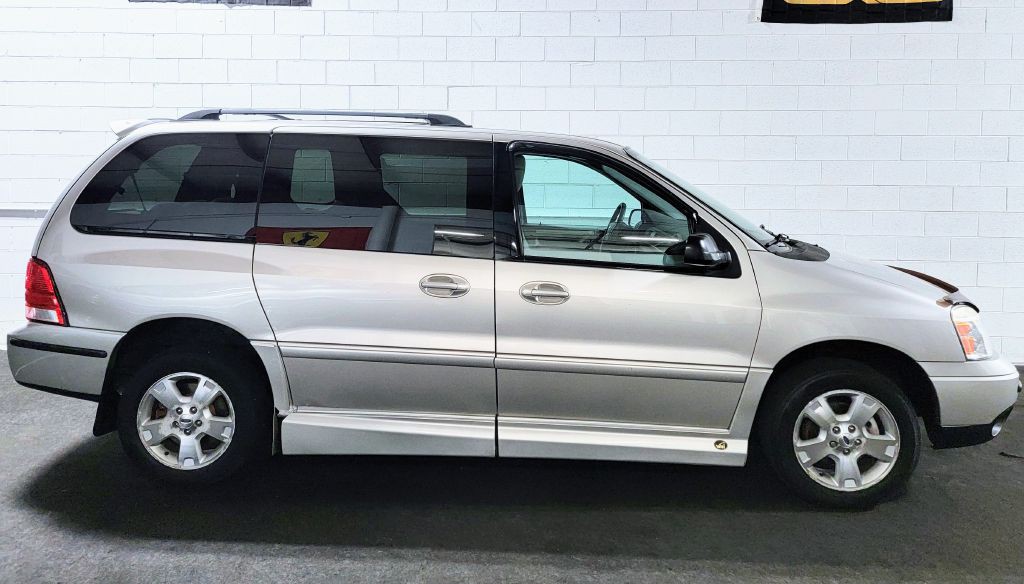 2006 Ford Freestar Image 40