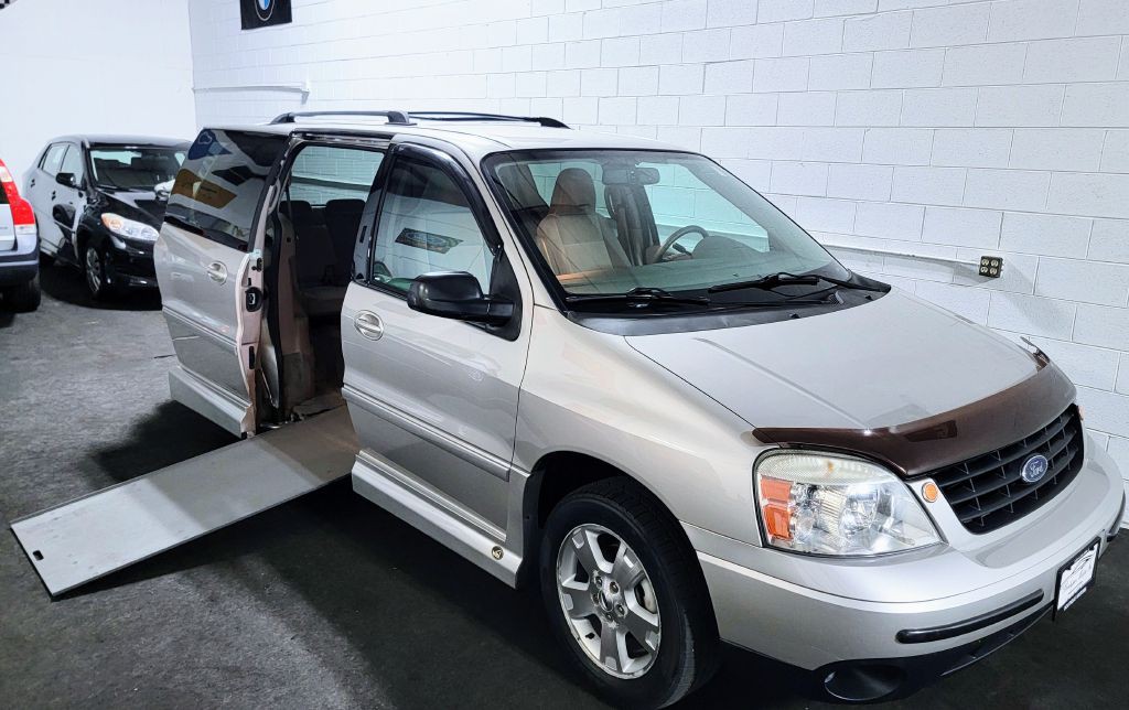 2006 Ford Freestar Image 45