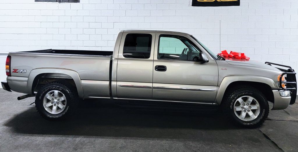 2003 GMC Sierra Image 4
