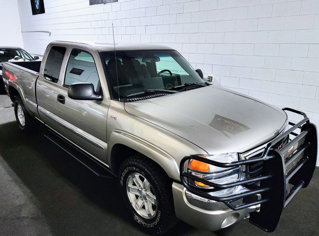 2003 GMC Sierra Image 10