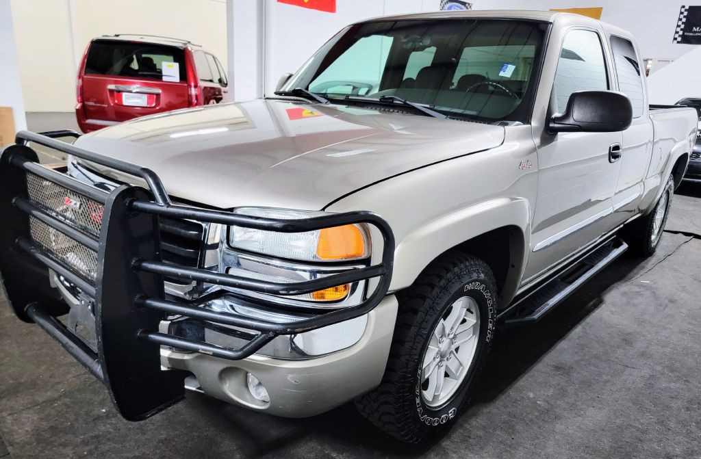 2003 GMC Sierra Image 13