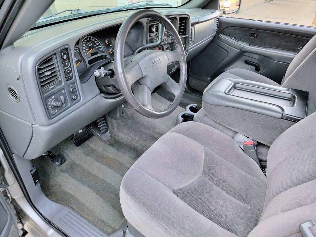 2003 GMC Sierra Image 21