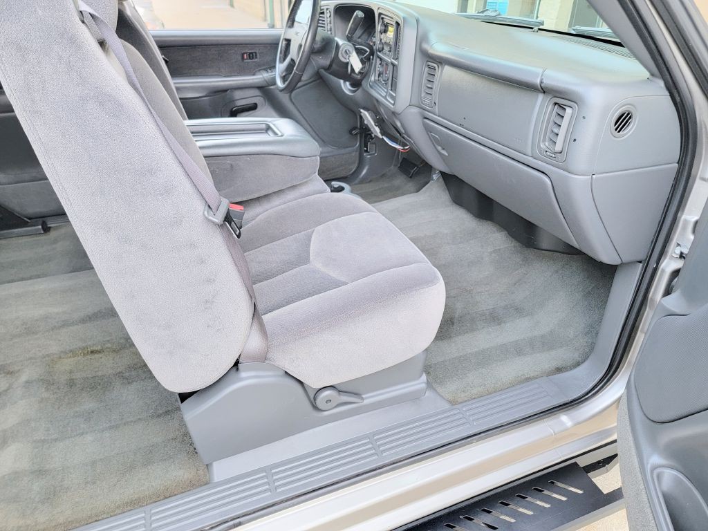 2003 GMC Sierra Image 38