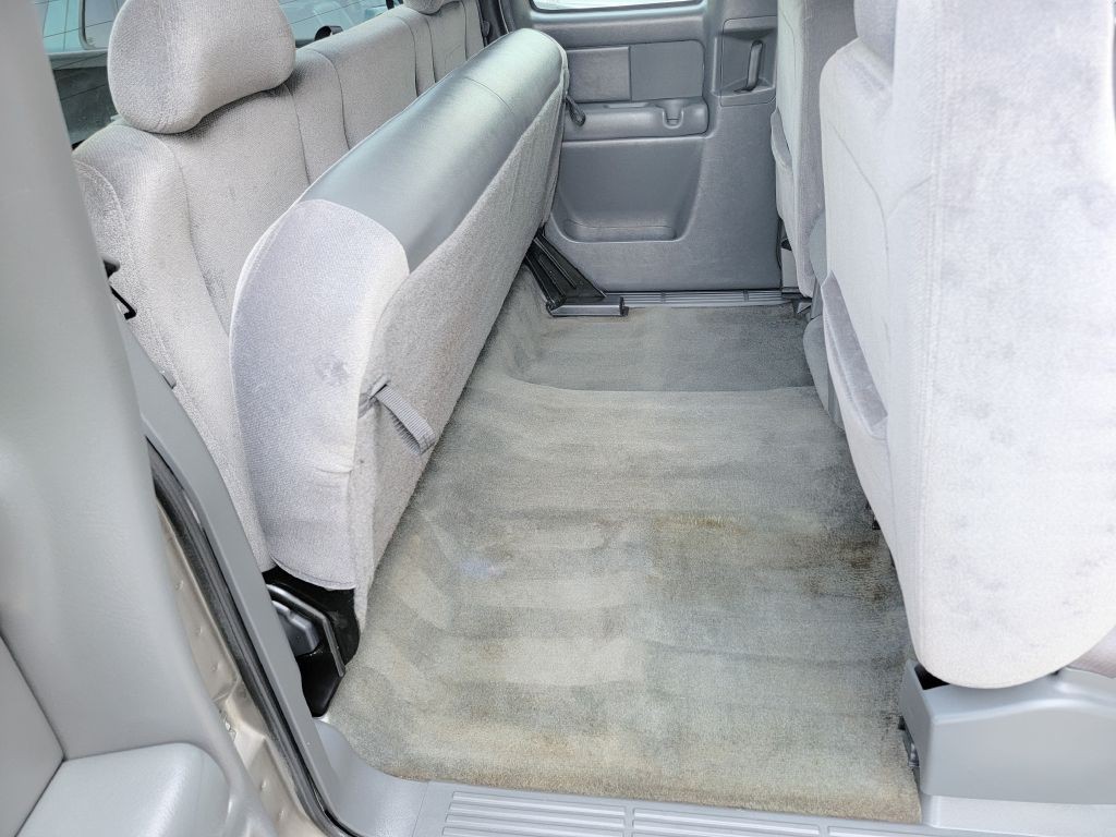 2003 GMC Sierra Image 39