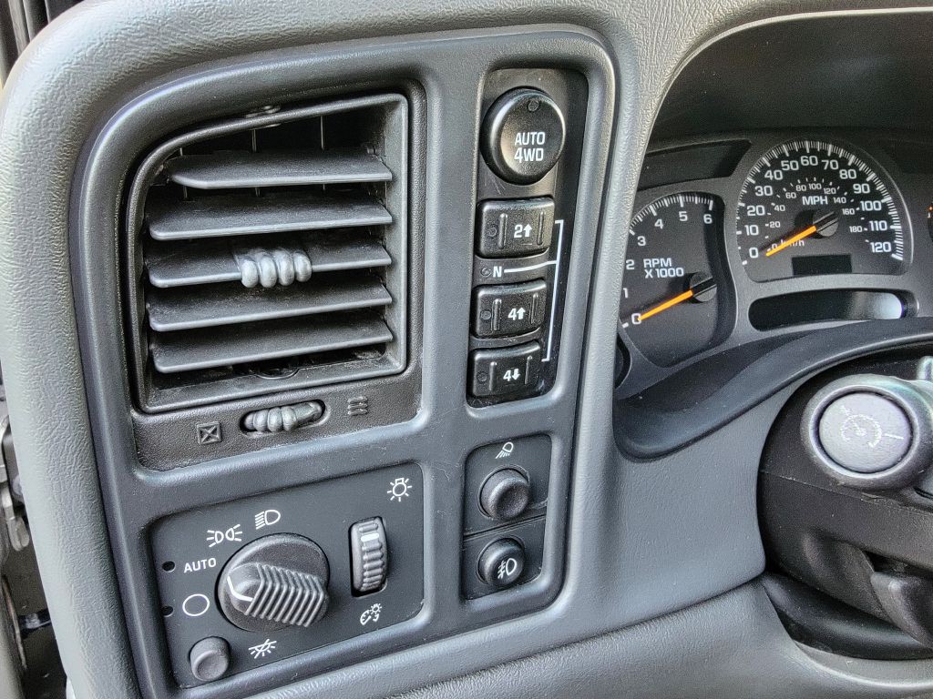 2003 GMC Sierra Image 78