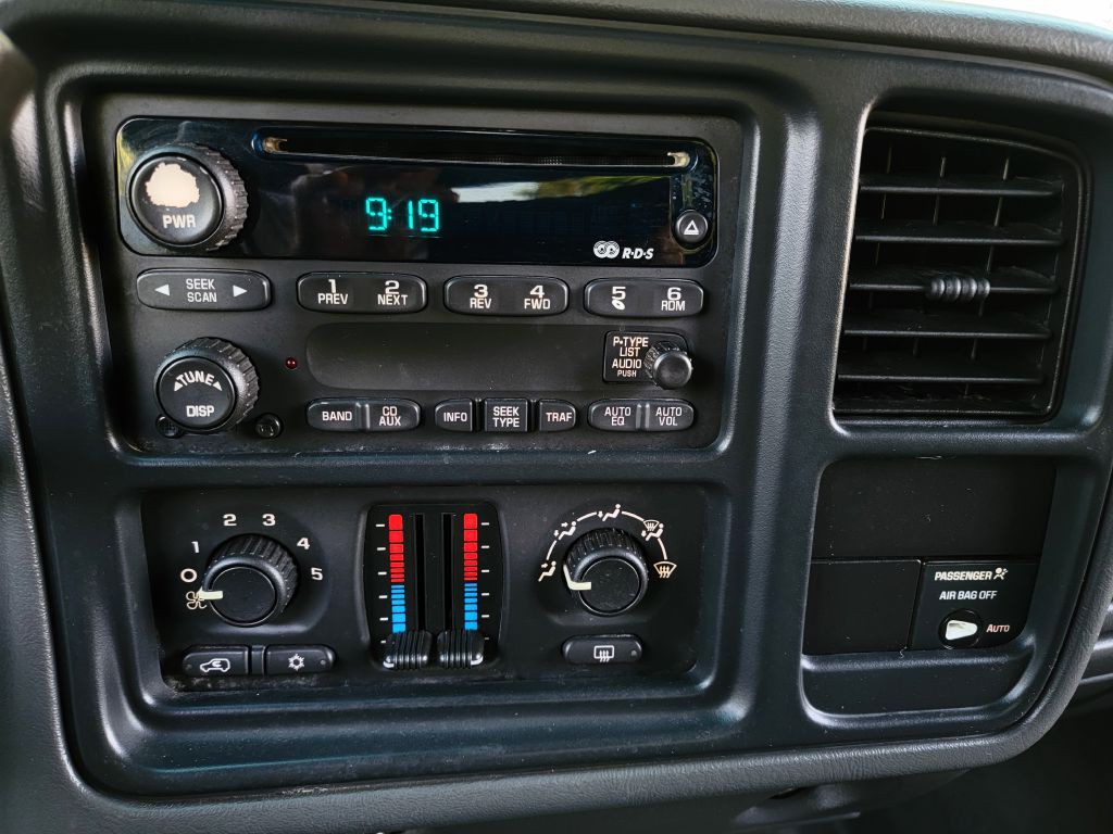 2003 GMC Sierra Image 80