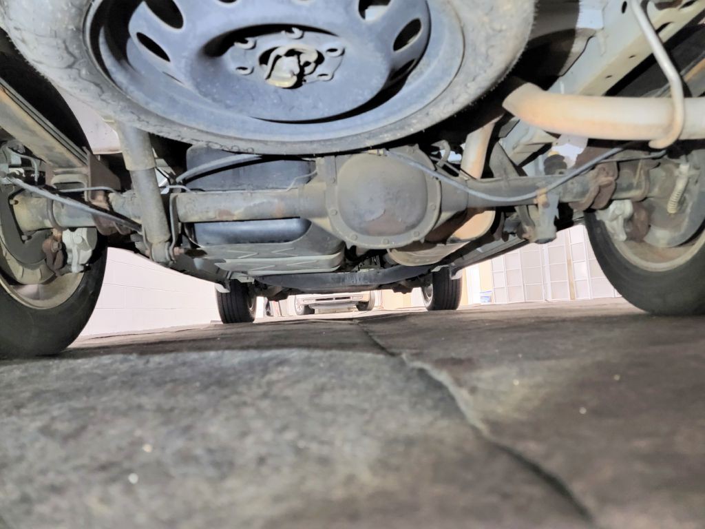 2005 Chevrolet Astro Image 27
