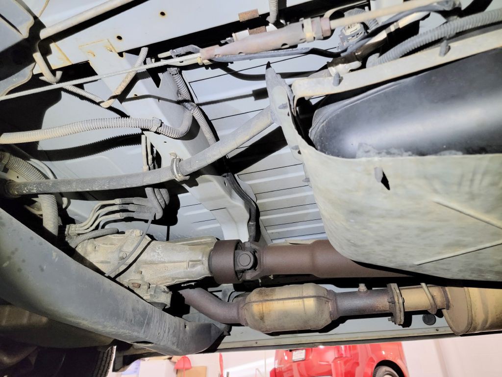 2005 Chevrolet Astro Image 30