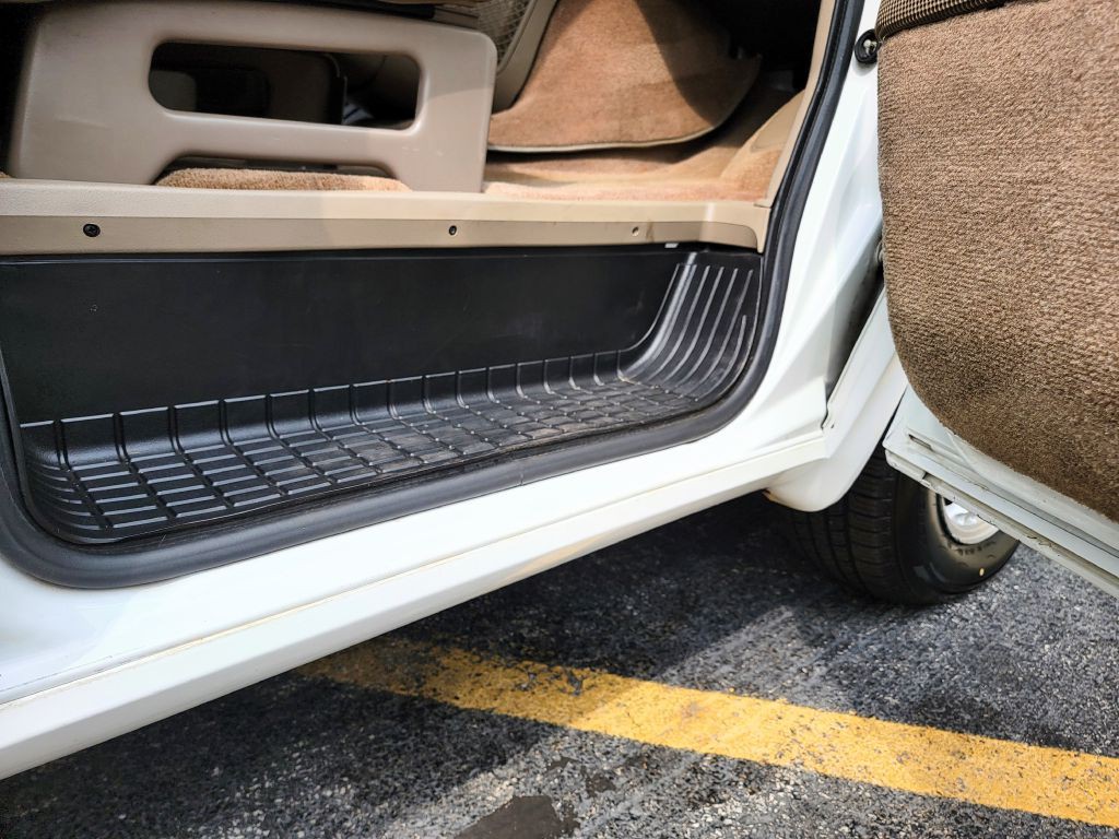 2005 Chevrolet Astro Image 42
