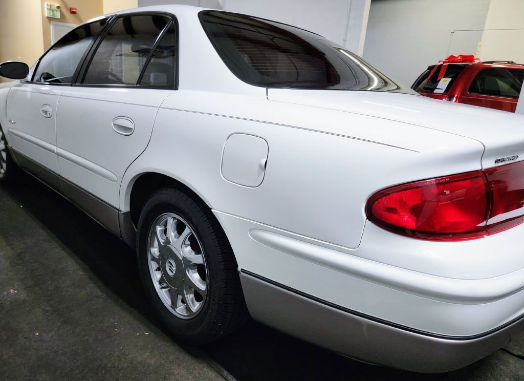 2000 Buick Regal Image 17