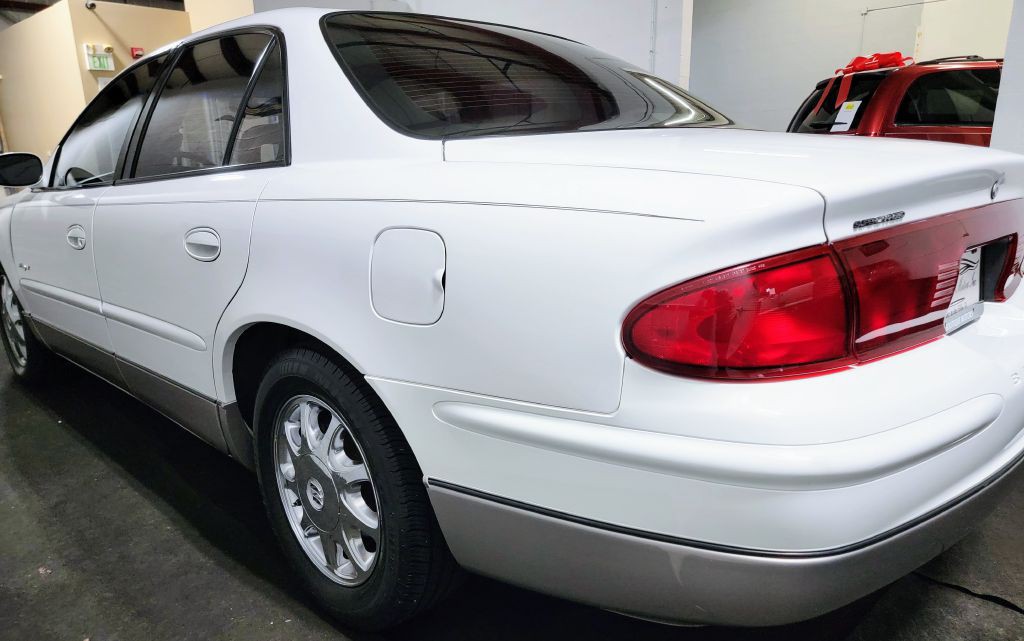 2000 Buick Regal Image 18