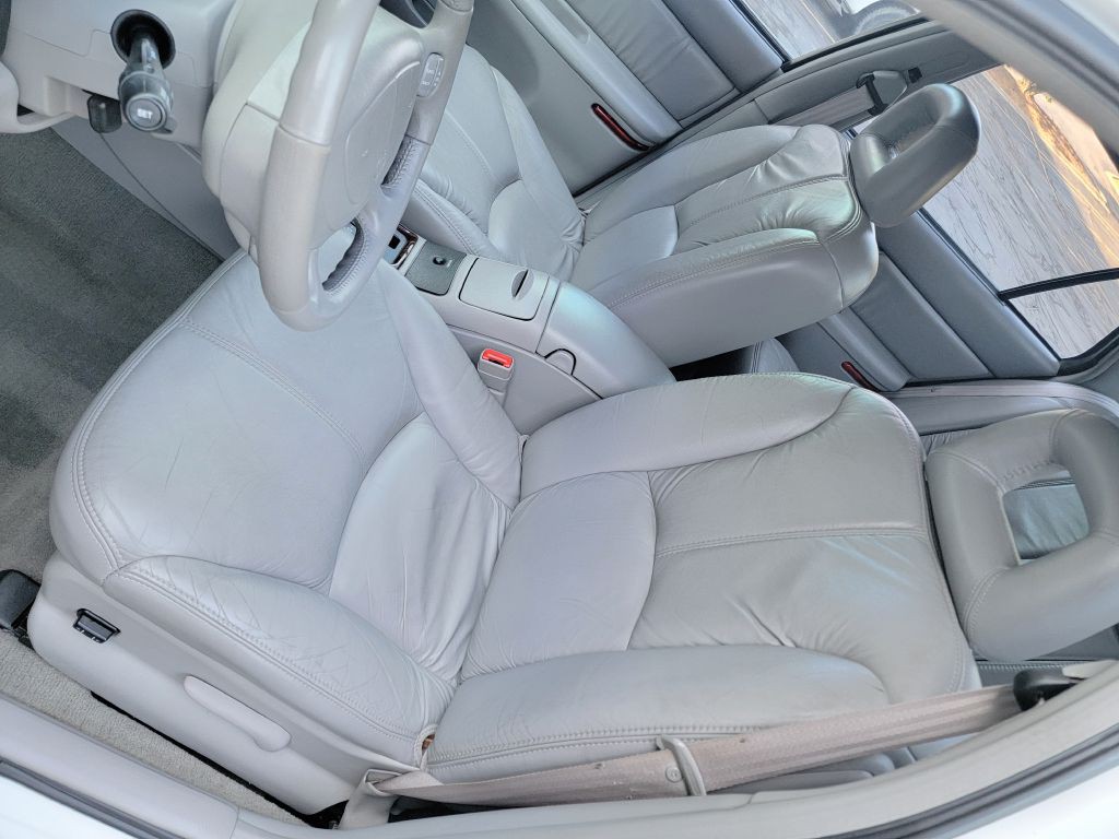 2000 Buick Regal Image 27