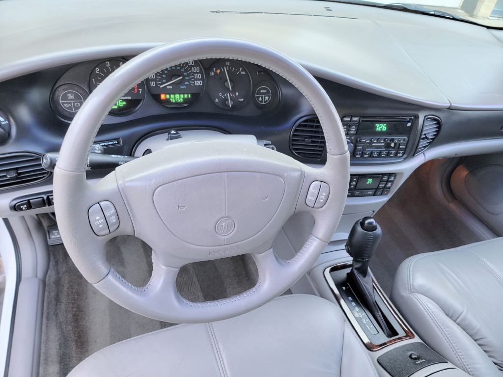 2000 Buick Regal Image 31